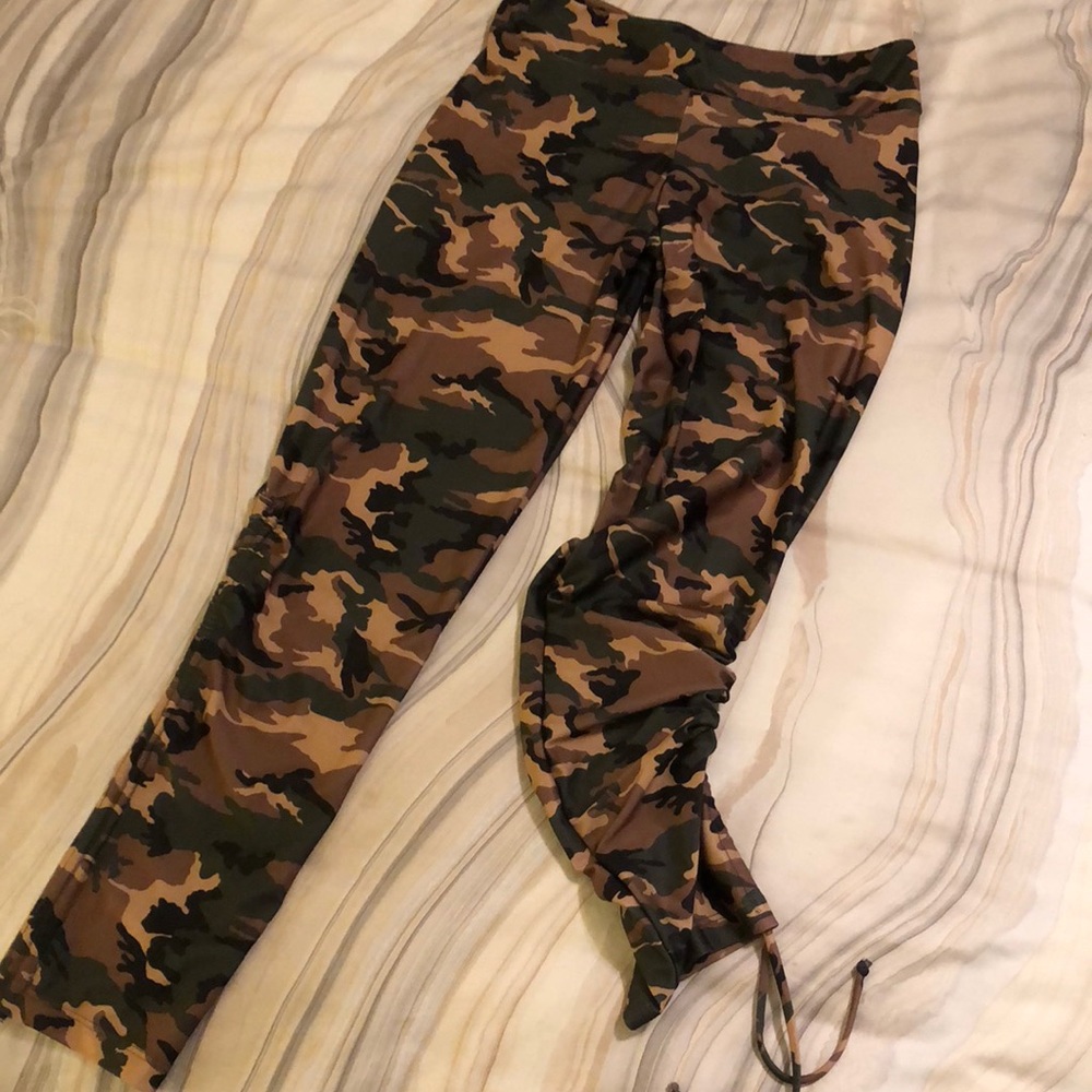 Mia Brazilia Cinch Highlight Pant - Camo 7/8